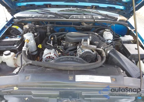 2000 Chevrolet S Truck Ls из США, поврежденный, VIN 1GCDT19W7YK211086